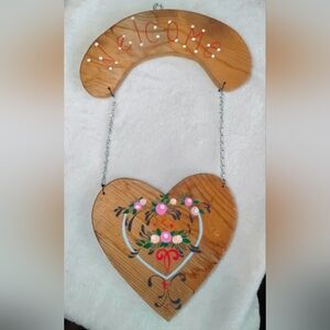 Vintage Wooden Hand painted  Heart N "Welcome" Decor